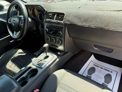 Used 2012 Dodge Challenger R/T RWD image 21