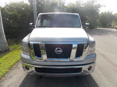Used 2020 Nissan NV 3500 SL RWD image 8