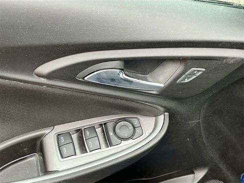 Used 2023 Chevrolet Malibu LT image 18