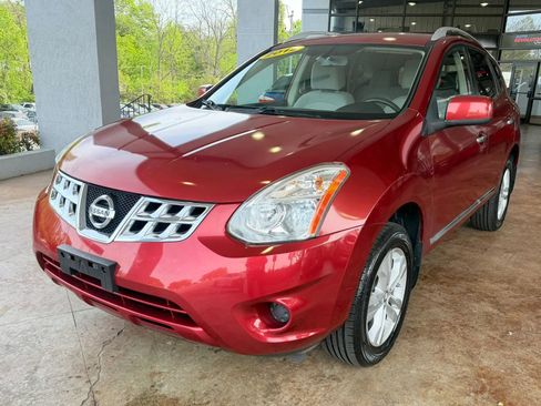 Used 2012 Nissan Rogue SV image 3