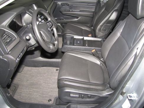 Certified 2025 Honda Odyssey EX-L image 10