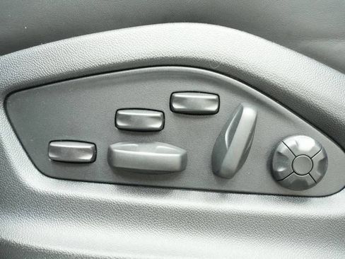 New 2026 Porsche Cayenne GTS AWD/4WD image 35