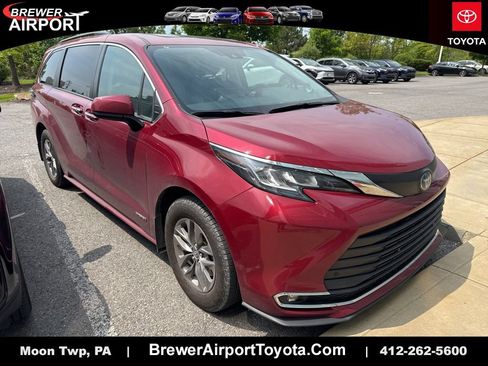 Used 2021 Toyota Sienna XLE w/ XLE Plus Package AWD/4WD image 1