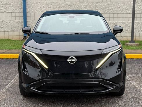 Used 2023 Nissan Ariya FWD image 2