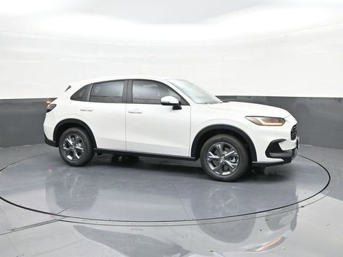 New 2026 Honda HR-V LX image 13