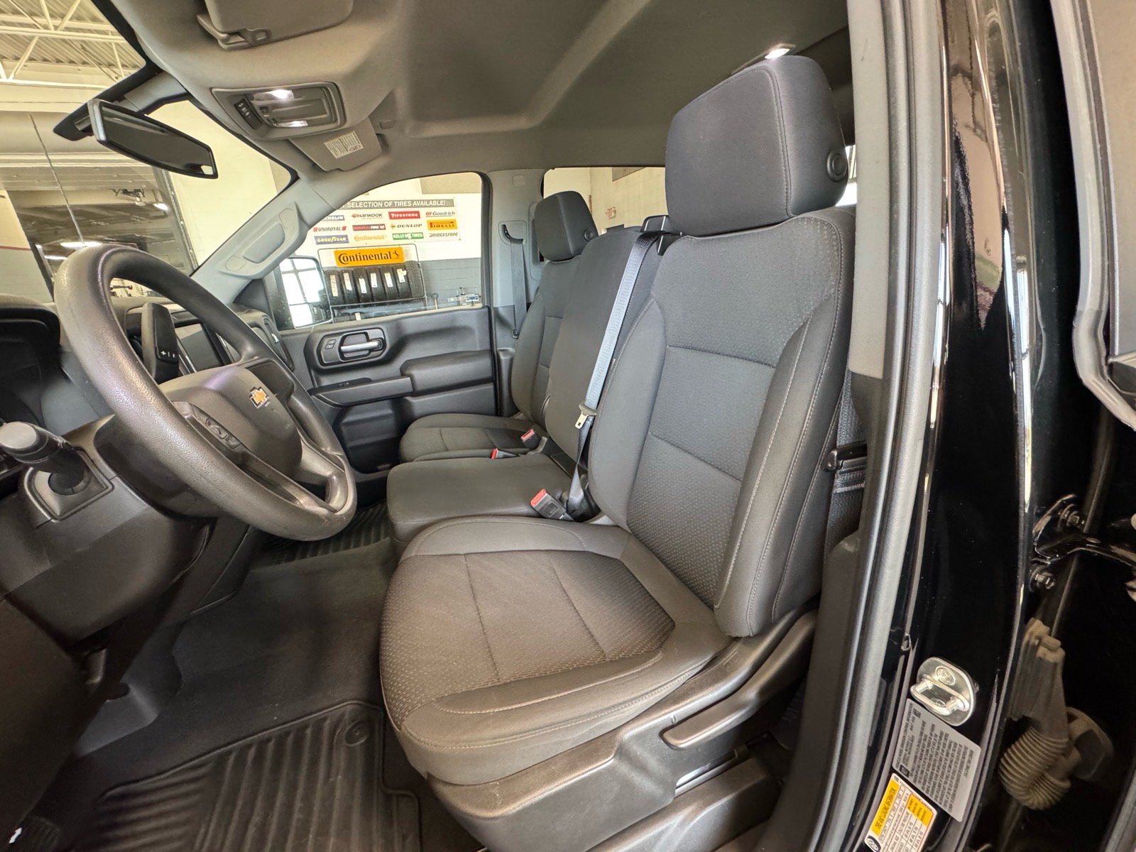 Used 2022 Chevrolet Silverado 2500 Custom w/ Custom Value Package AWD/4WD image 19