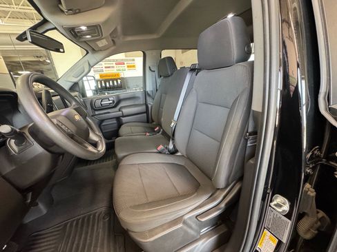 Used 2022 Chevrolet Silverado 2500 Custom w/ Custom Value Package AWD/4WD image 19