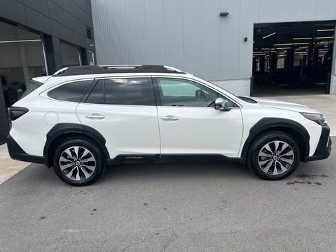 Used 2024 Subaru Outback Touring XT image 2