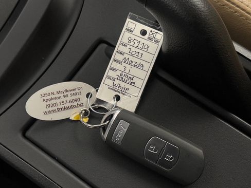 Used 2013 MAZDA MAZDA3 i Grand Touring image 43