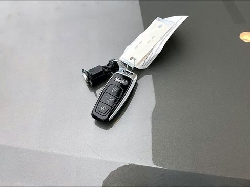 Used 2023 Audi A6 Premium Plus w/ Premium Plus Package image 14