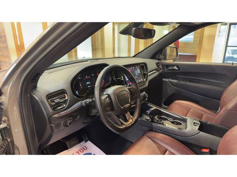 Used 2025 Dodge Durango R/T w/ Blacktop Package image 9