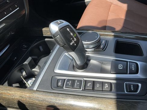 Used 2017 BMW X5 xDrive40e AWD/4WD image 26