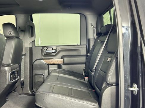 Used 2021 GMC Sierra 2500 Denali w/ Denali Ultimate Package image 16