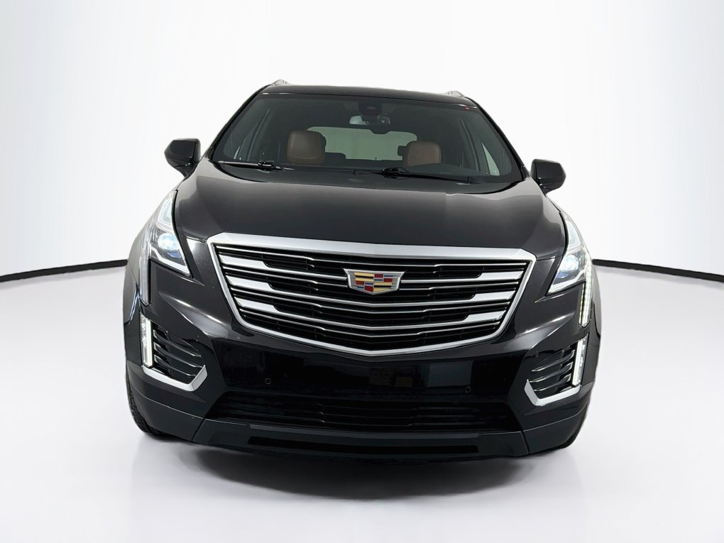 Used 2019 Cadillac XT5 Premium Luxury FWD image 2