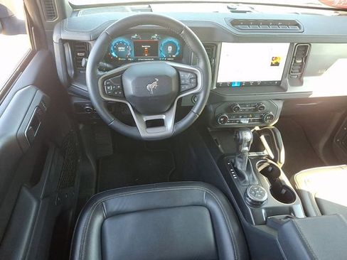 Certified 2025 Ford Bronco Badlands AWD/4WD image 11