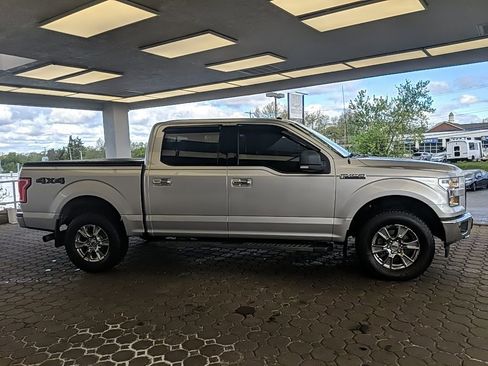 Used 2017 Ford F150 XLT w/ Equipment Group 302A Luxury AWD/4WD image 5