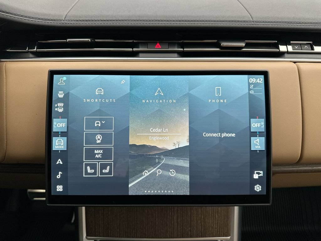 New 2026 Land Rover Range Rover SE AWD/4WD image 13