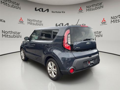 Used 2015 Kia Soul + FWD image 6