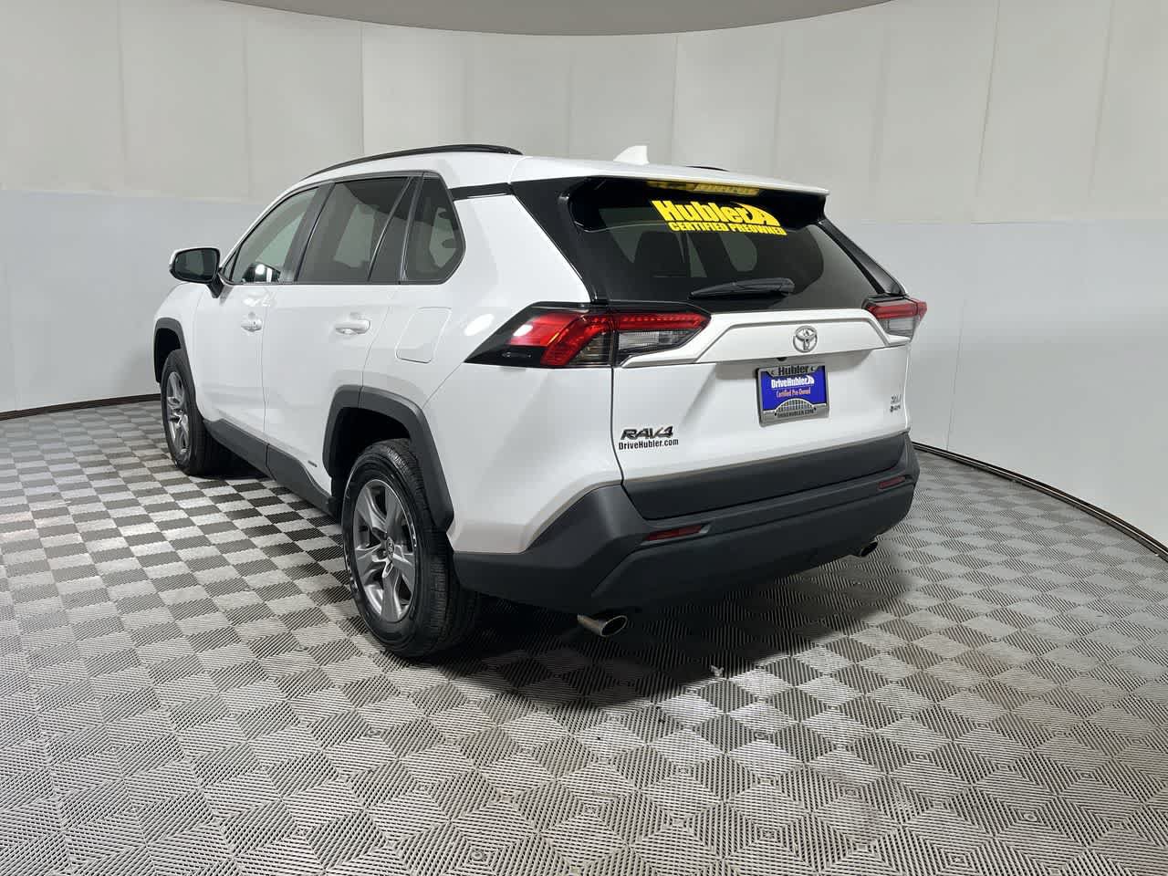 Used 2025 Toyota RAV4 XLE AWD/4WD image 6