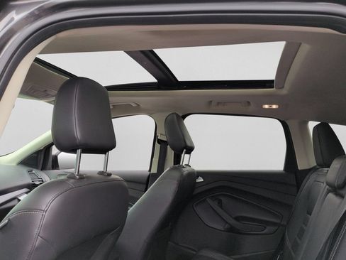 Used 2019 Ford Escape SEL AWD/4WD image 14