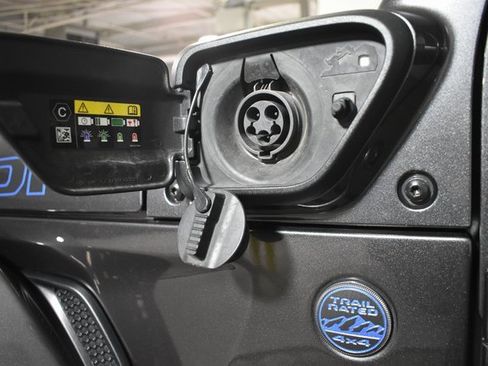 Used 2023 Jeep Wrangler Unlimited Rubicon 4xe image 45