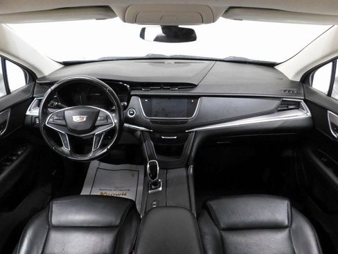 Used 2018 Cadillac XT5 Luxury image 36