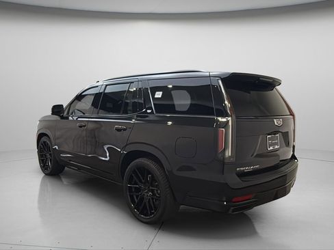Used 2024 Cadillac Escalade Sport Platinum AWD/4WD image 4