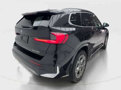 Used 2025 BMW X1 xDrive28i AWD/4WD image 7