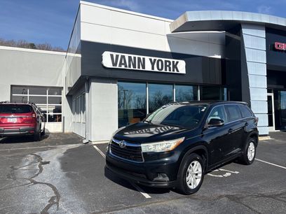 Used 2015 Toyota Highlander LE