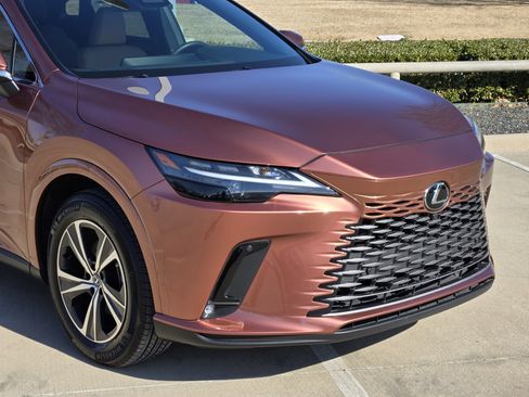 Certified 2025 Lexus RX 350 Premium Package image 10