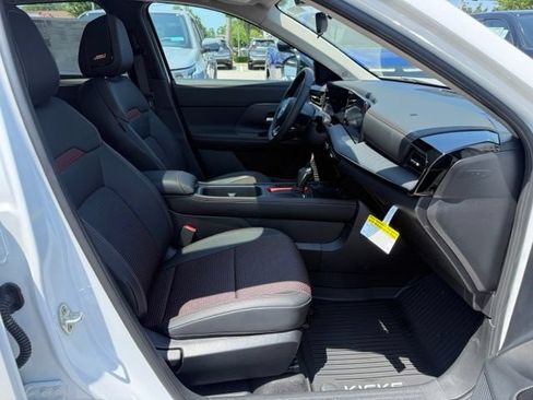 New 2026 Nissan Kicks SR AWD/4WD image 29