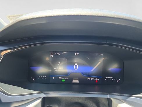 Certified 2023 Volkswagen Taos SE w/ Panoramic Sunroof Package AWD/4WD image 14