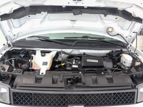 Used 2020 Chevrolet Express 3500 LT w/ LT Preferred Equipment Group image 25