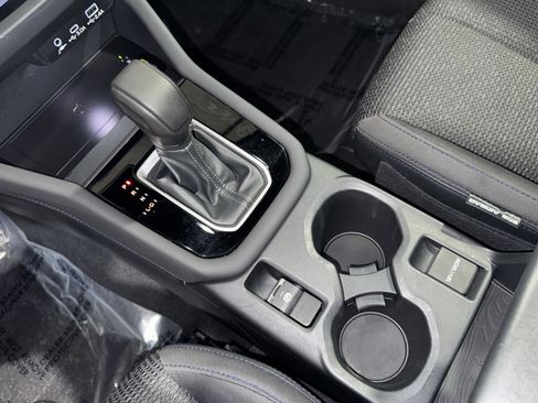 Used 2025 Subaru Forester Premium image 28