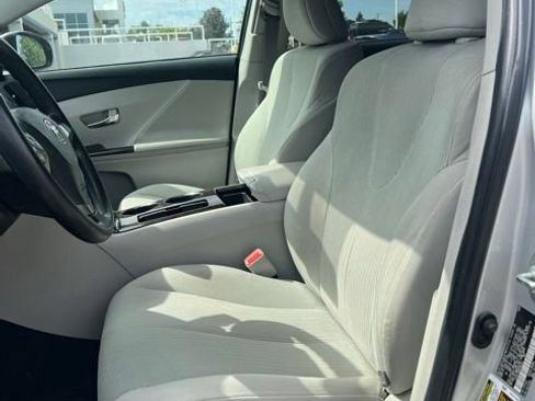 Used 2009 Toyota Venza FWD image 11