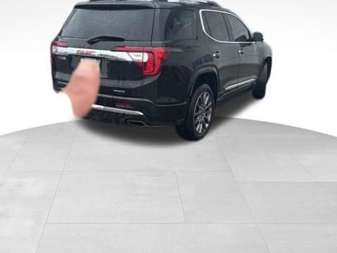 Used 2023 GMC Acadia Denali w/ Black Diamond Edition image 7