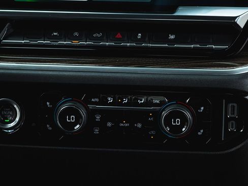 Used 2023 Chevrolet Silverado 1500 LT w/ Protection Package image 27