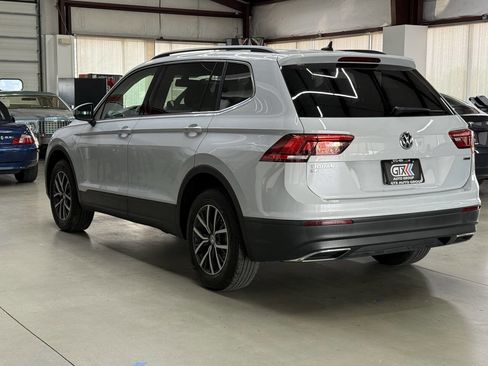 Used 2019 Volkswagen Tiguan SE AWD/4WD image 2
