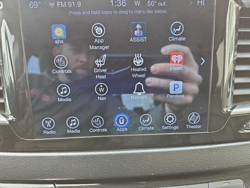 Used 2017 Chrysler Pacifica Touring-L Plus w/ Tire & Wheel Group FWD image 22