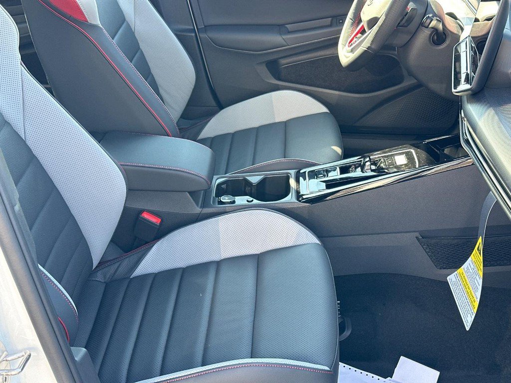 New 2026 Volkswagen GTI SE FWD image 15