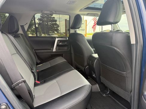 Used 2023 Toyota 4Runner SR5 Premium w/ Moonroof Package AWD/4WD image 13
