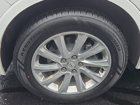 Used 2020 Buick Envision Essence FWD image 30