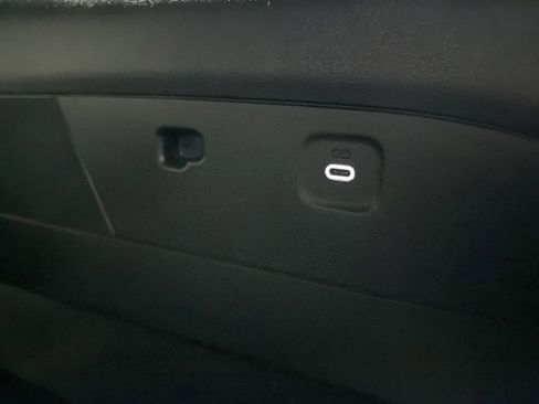 Used 2023 Cadillac XT6 Premium Luxury image 36