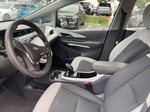 Used 2021 Chevrolet Bolt LT FWD image 5