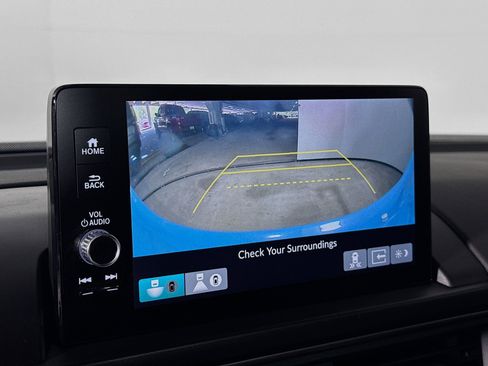 Used 2024 Honda Pilot TrailSport image 14