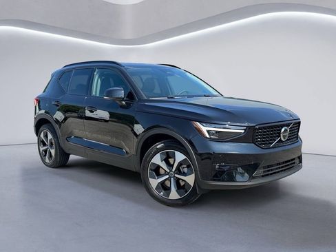 New 2026 Volvo XC40 B5 Plus w/ Protection Package Premier image 2