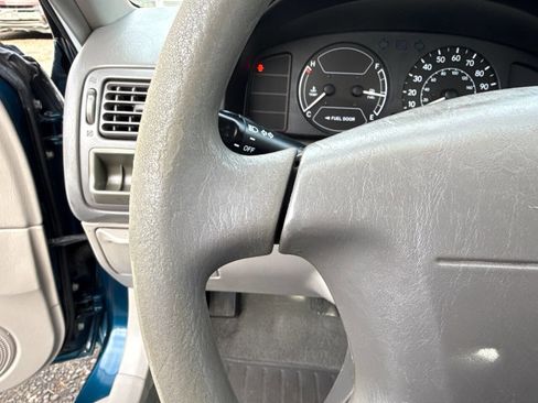 Used 2000 Toyota Corolla CE image 22