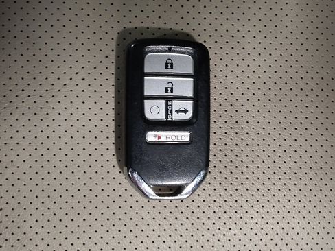 Used 2018 Honda Civic EX-L image 32