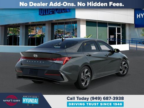 New 2026 Hyundai Elantra SEL Sport FWD image 4