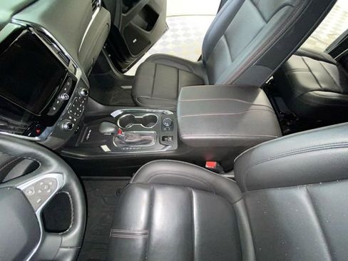 Used 2023 Chevrolet Traverse RS w/ LPO, Floor Liner Package FWD image 45
